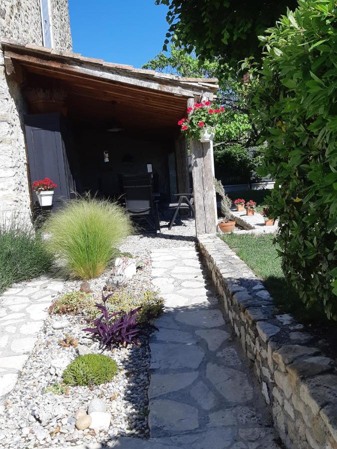 Chez Elles Portes-en-Valdaine Exterior foto